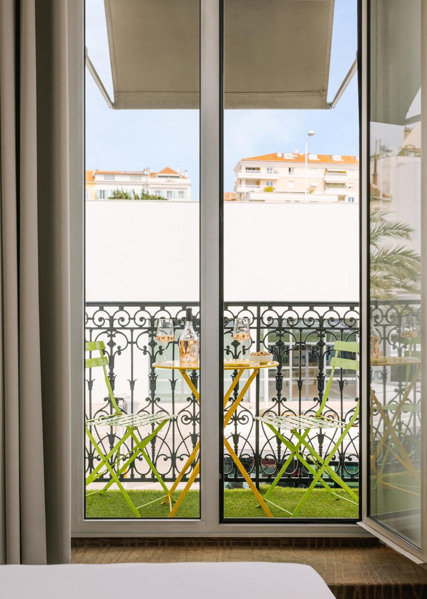 Yelo Lumiere Powered By Sonder Hotel Cannes Szoba fotó